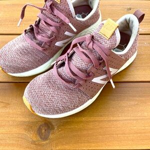 Womens Athletic Shoes
